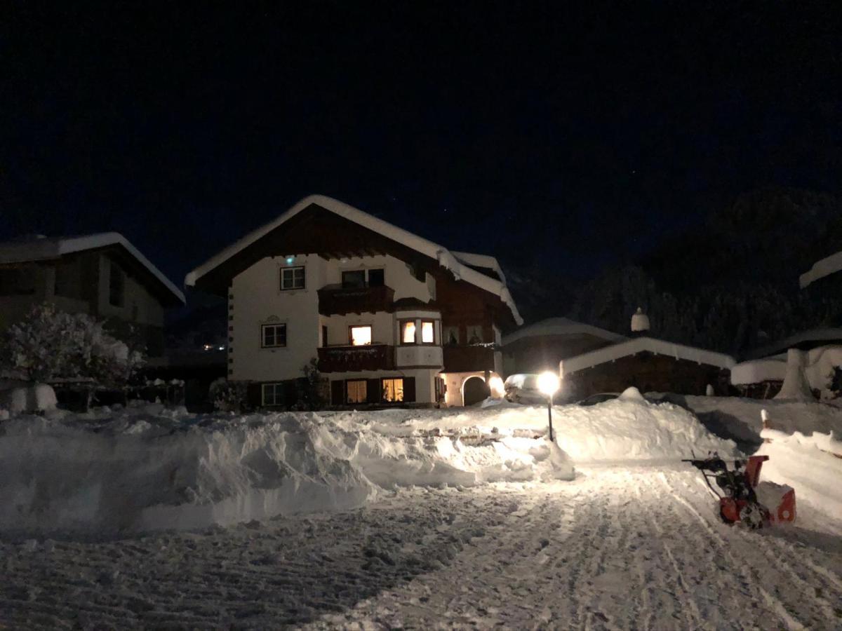 Appartamenti Hacoli Selva di Val Gardena Exterior foto