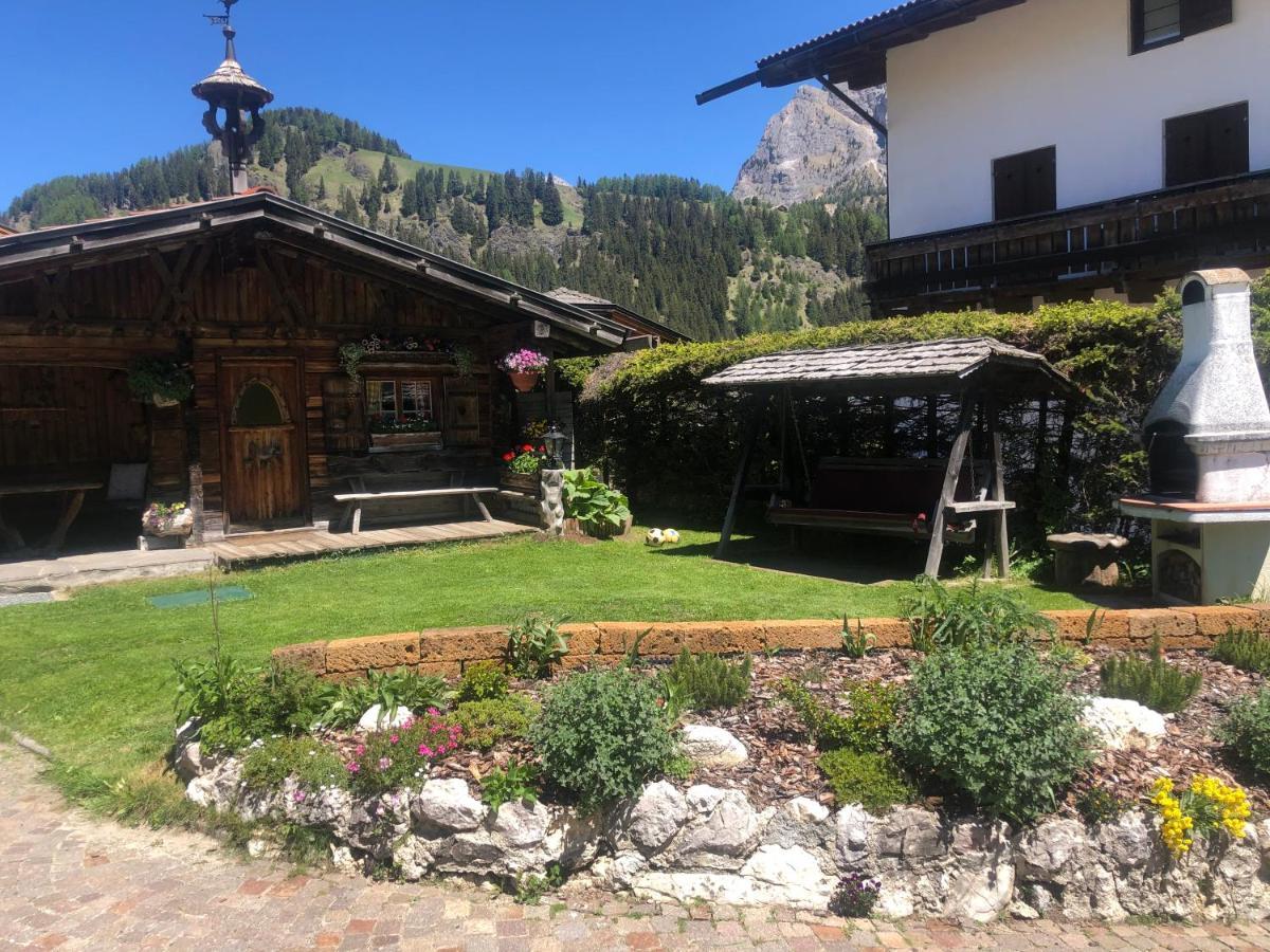 Appartamenti Hacoli Selva di Val Gardena Exterior foto